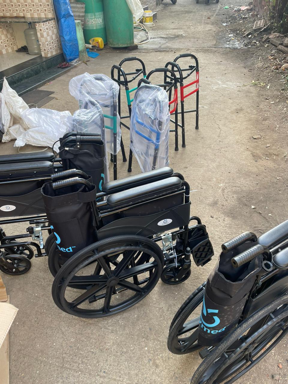 Damodar Sane Foundation - Helping Needy People